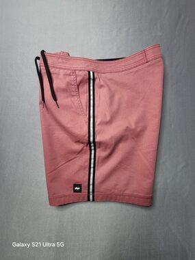 Banks Journal Men's Pink Athletic Shorts with Black Stripe Size 34